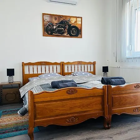 Eros Haz Pietro Apartment Hajduszoboszlo Exterior photo
