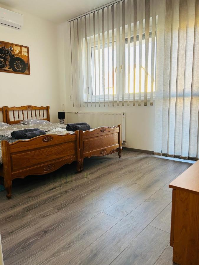 Eros Haz Pietro Apartment *